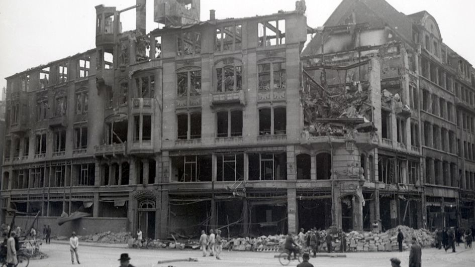 
Administration Building Weißfrauenstraße/Neue Mainzerstraße 1944