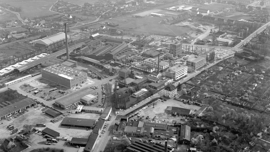 The Krefeld plant from north-west, 1967